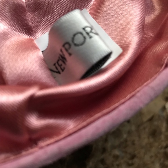🎄Newport News Pink Suede Cap - Picture 2 of 3